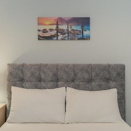 Comfy Apt Next To Metro Athènes Extérieur photo